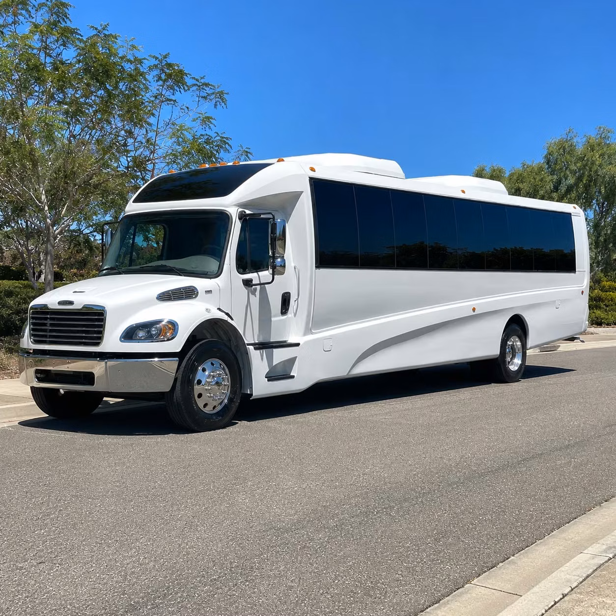 augusta 25 passenger minibus rental