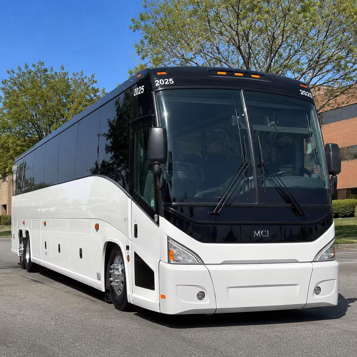 charter buses for large augusta wedding celebrations at historic venues
