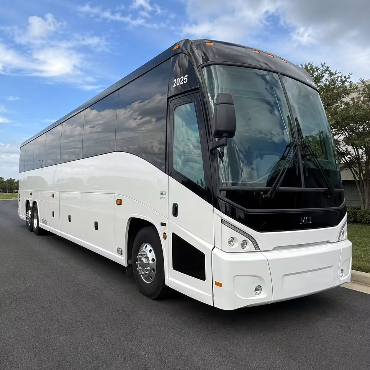 concert shuttle buses to the james brown arena in augusta